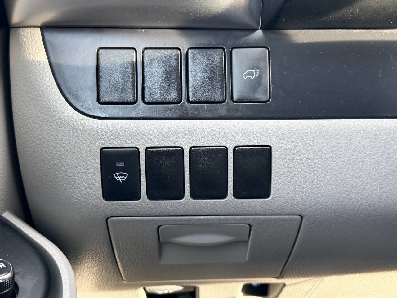 Used 2015 Toyota Highlander Plus AWD/4WD image 7