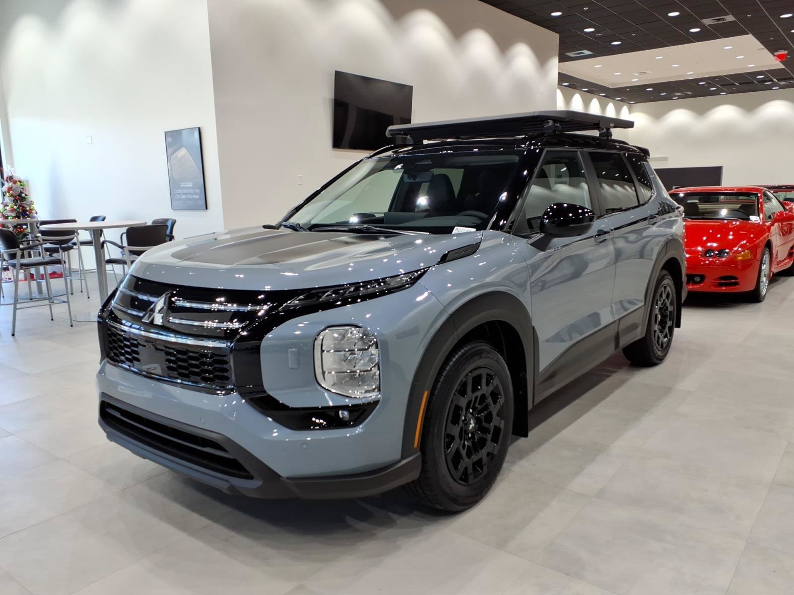 New 2026 Mitsubishi Outlander AWD image 1