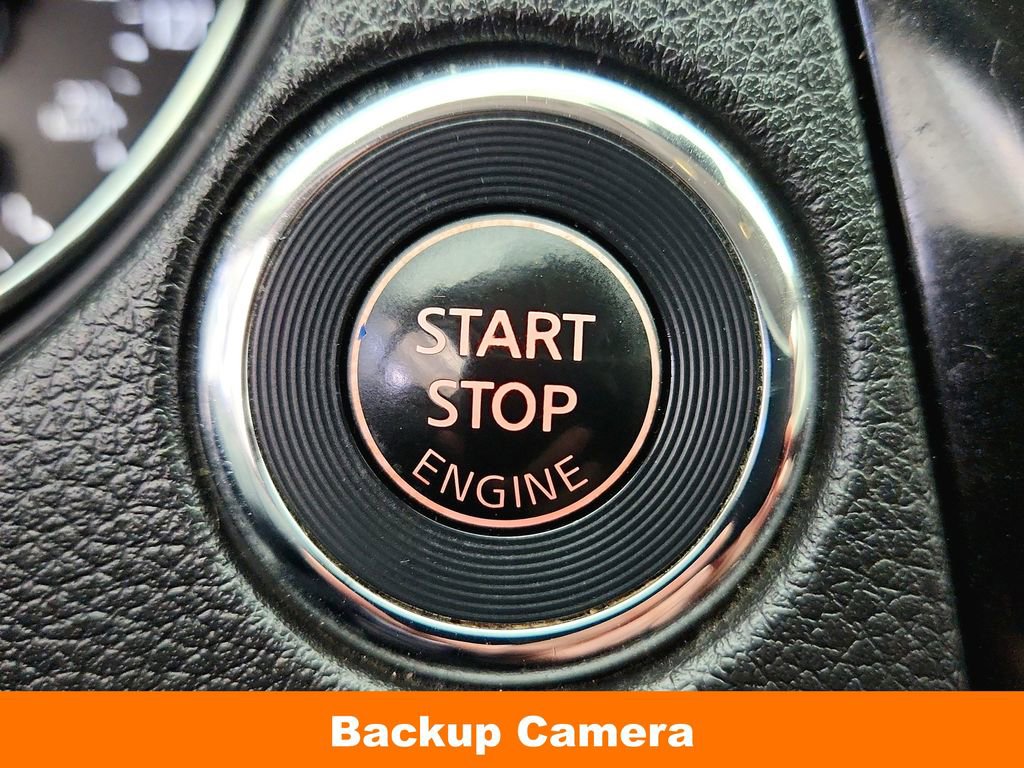 Used 2018 Nissan Rogue SL image 16