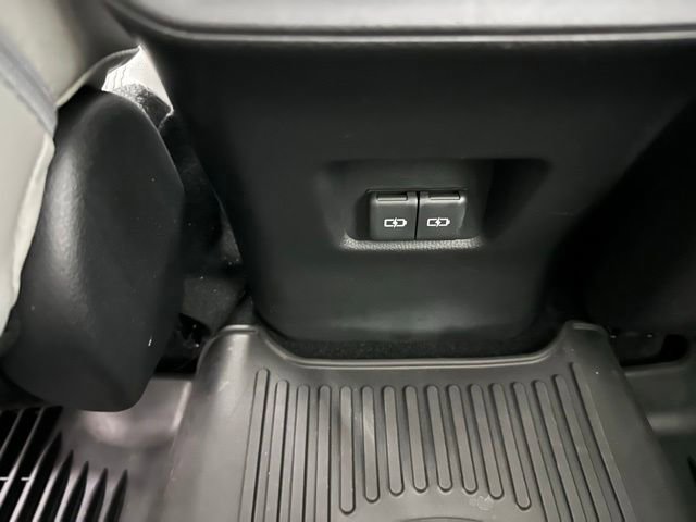 Used 2023 Toyota RAV4 XLE Premium FWD image 18