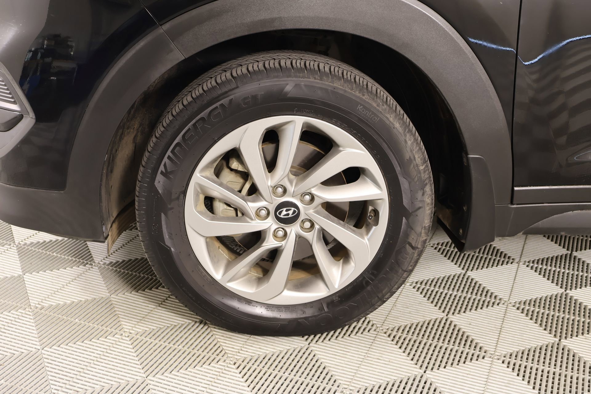 Used 2018 Hyundai Tucson SE image 16