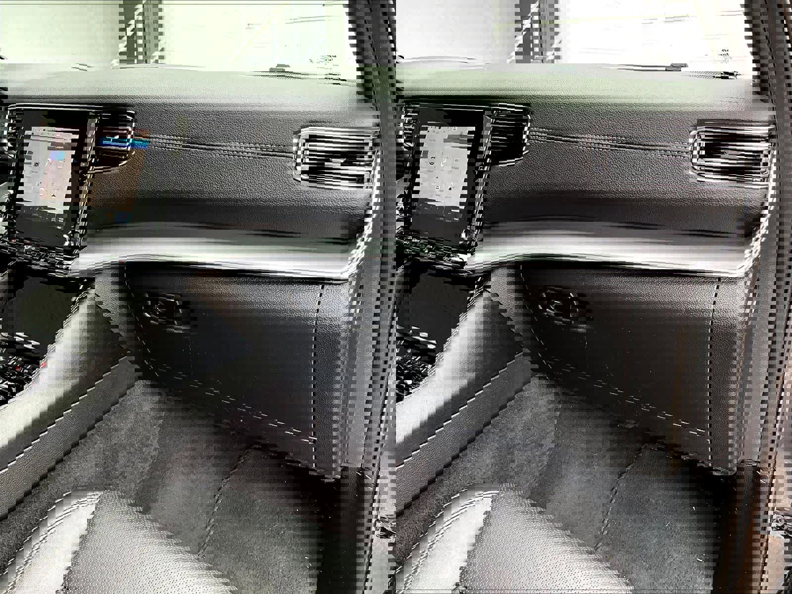 Used 2023 Jeep Wagoneer Series II w/ Convenience Group I image 13