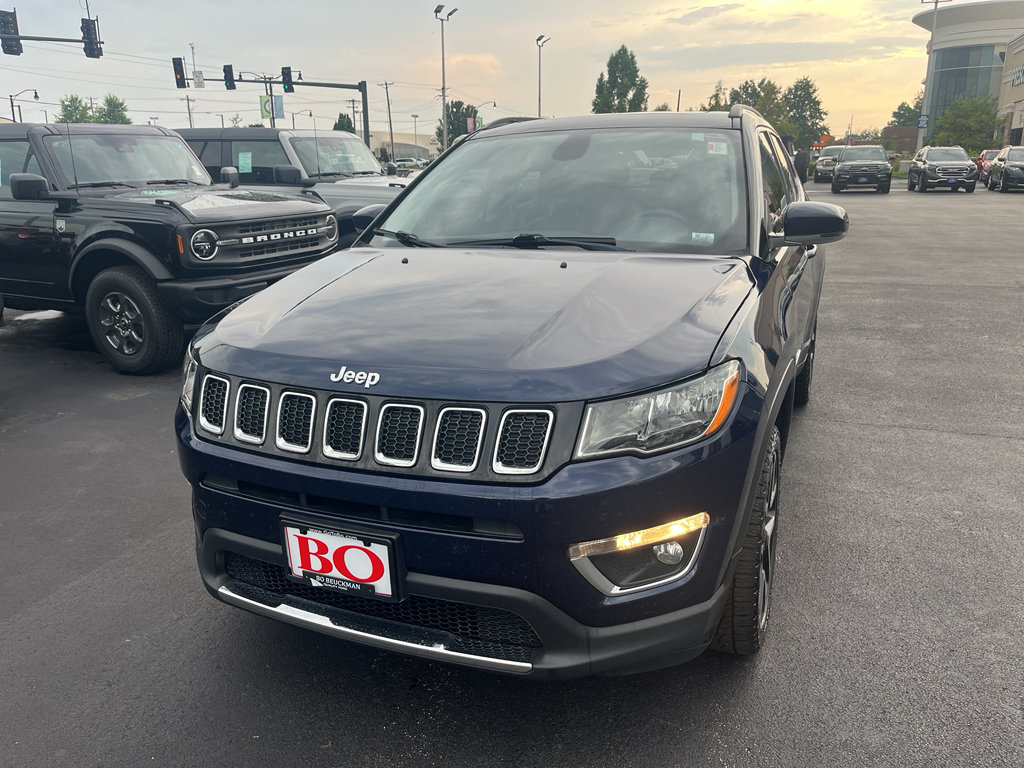 Used 2018 Jeep Compass Limited w/ Navigation Group AWD/4WD image 3