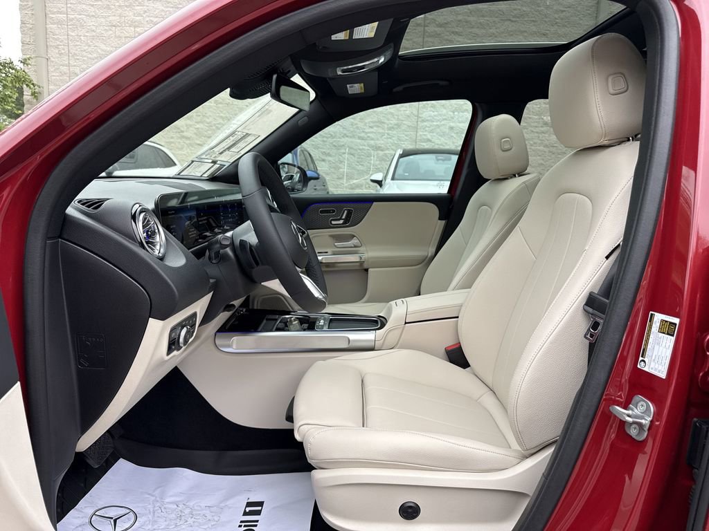 New 2025 Mercedes-Benz GLB 250 image 11