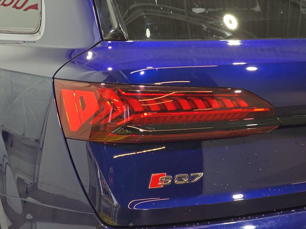 Used 2023 Audi SQ7 Prestige w/ Sport Package AWD/4WD image 34