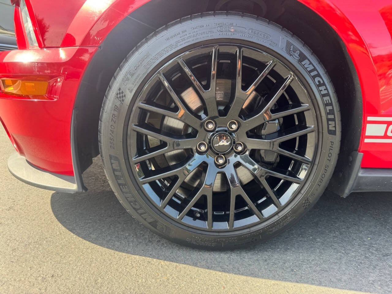 Used 2009 Ford Mustang Shelby GT500 RWD image 16