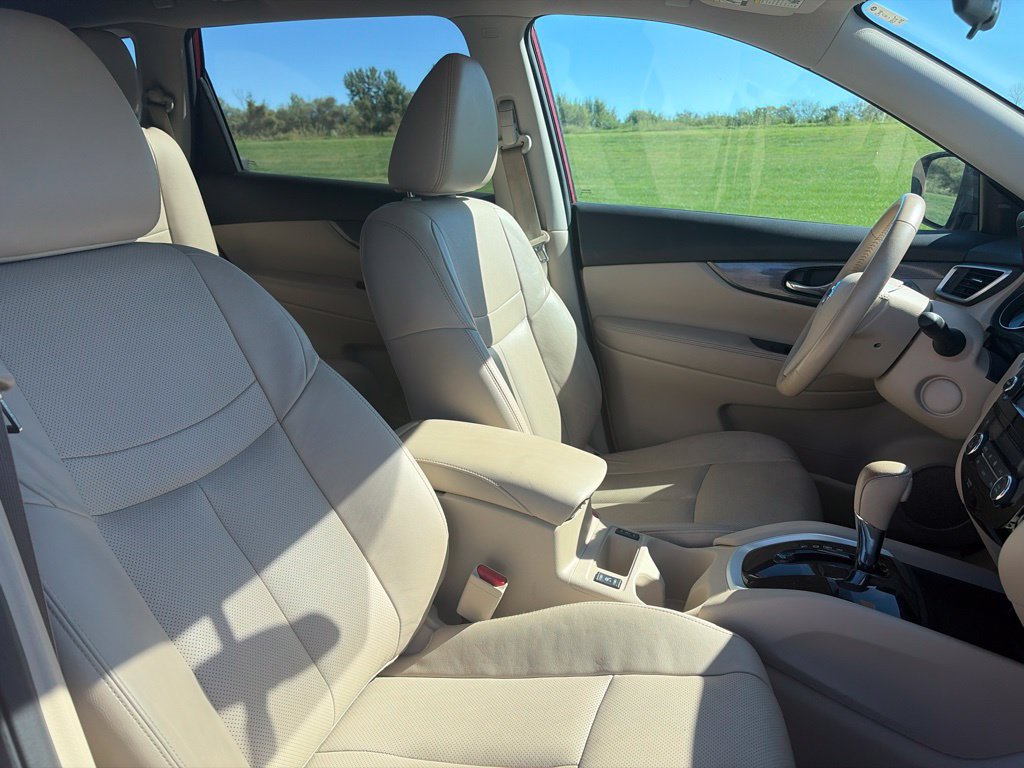 Used 2015 Nissan Rogue SL w/ SL Premium Package AWD/4WD image 11