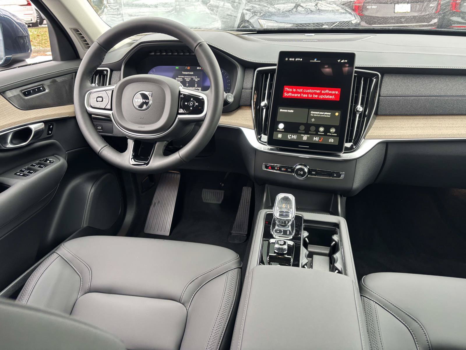 Certified 2026 Volvo XC90 B6 Plus w/ Protection Package Premier AWD/4WD image 30