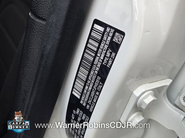 Used 2018 Jeep Renegade Latitude FWD image 19