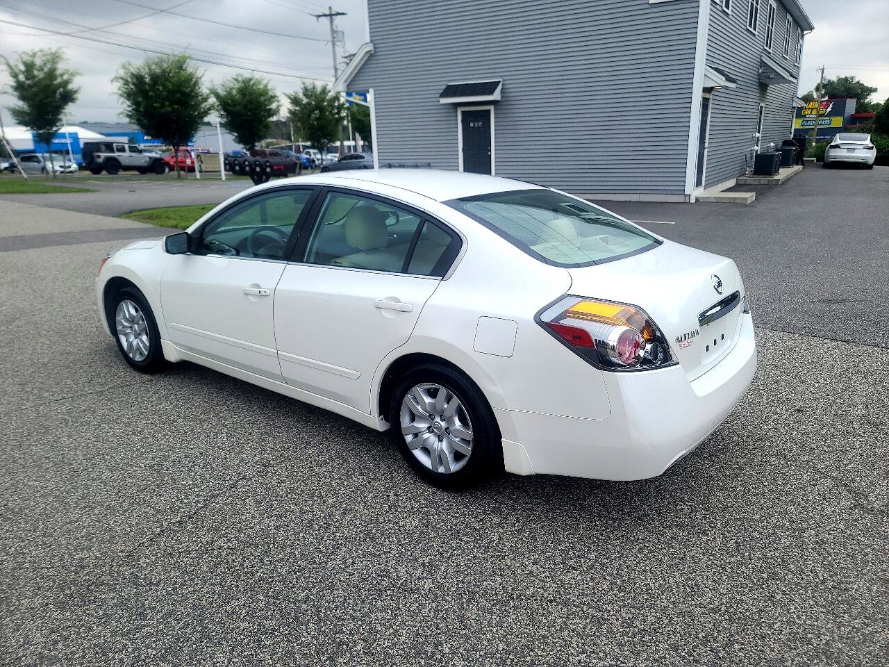 Used 2011 Nissan Altima 2.5 S image 5