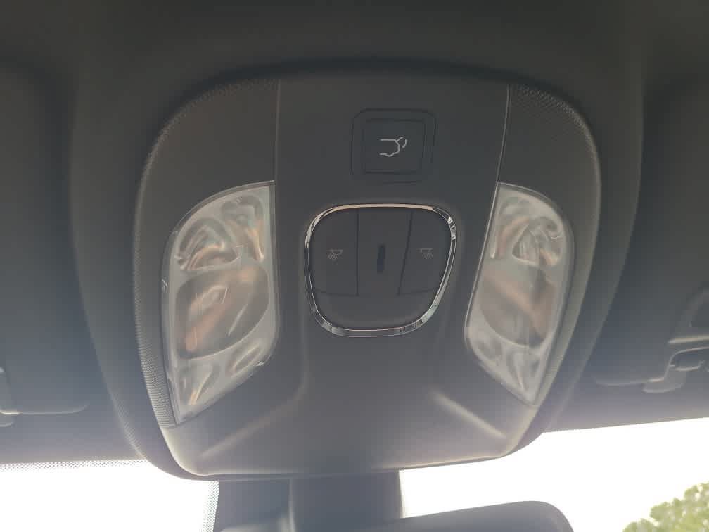 Used 2026 Jeep Compass Limited AWD/4WD image 23