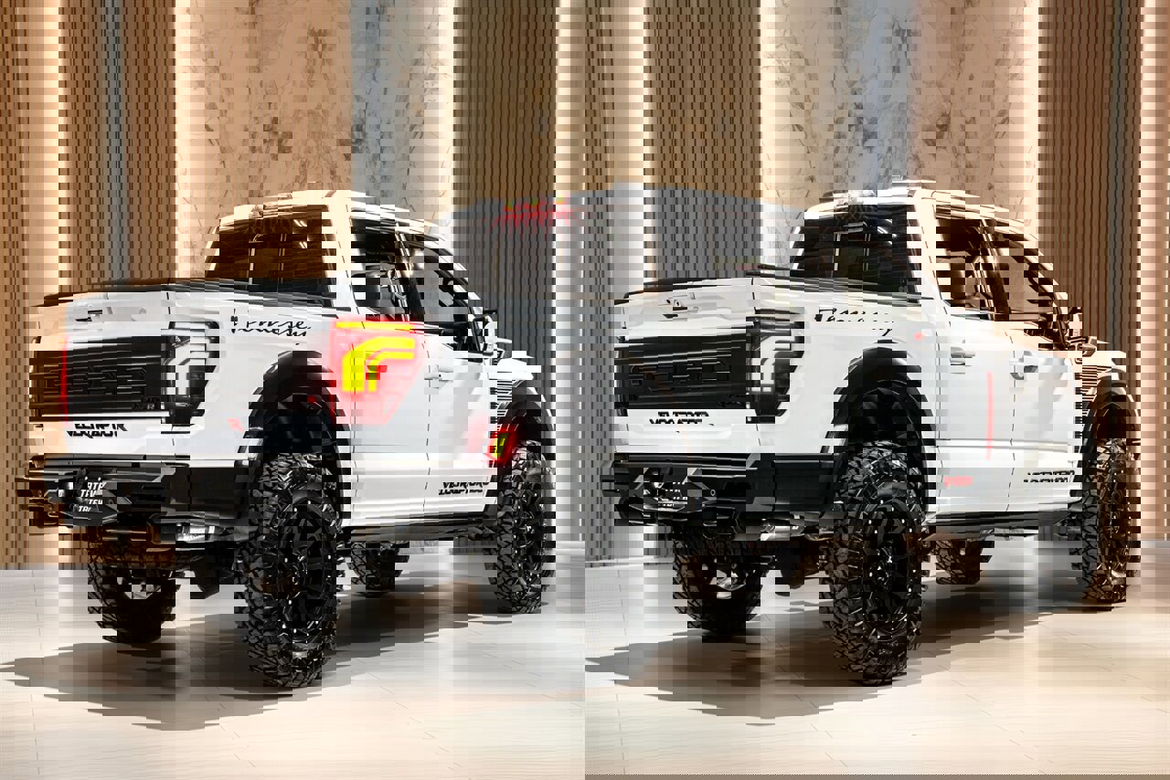 Used 2025 Ford F150 Raptor w/ Equipment Group 803A Raptor R image 3