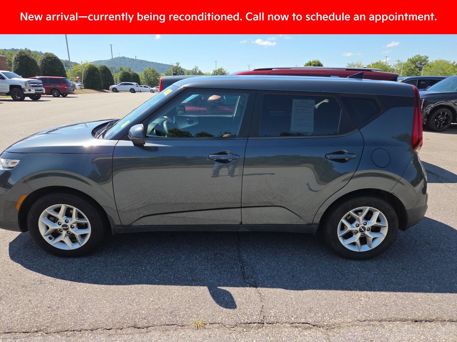 Certified 2022 Kia Soul LX w/ Technology Package FWD image 4