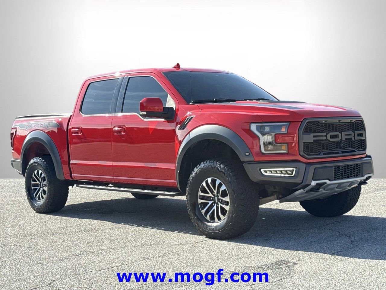 Used 2019 Ford F150 Raptor w/ Equipment Group 802A Luxury image 39
