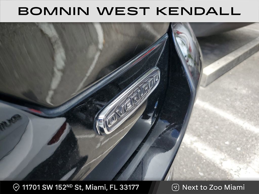 Used 2023 Jeep Grand Cherokee Overland image 7