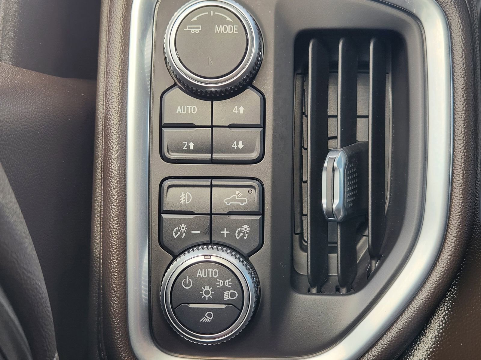 Used 2020 GMC Sierra 1500 SLT AWD/4WD image 27