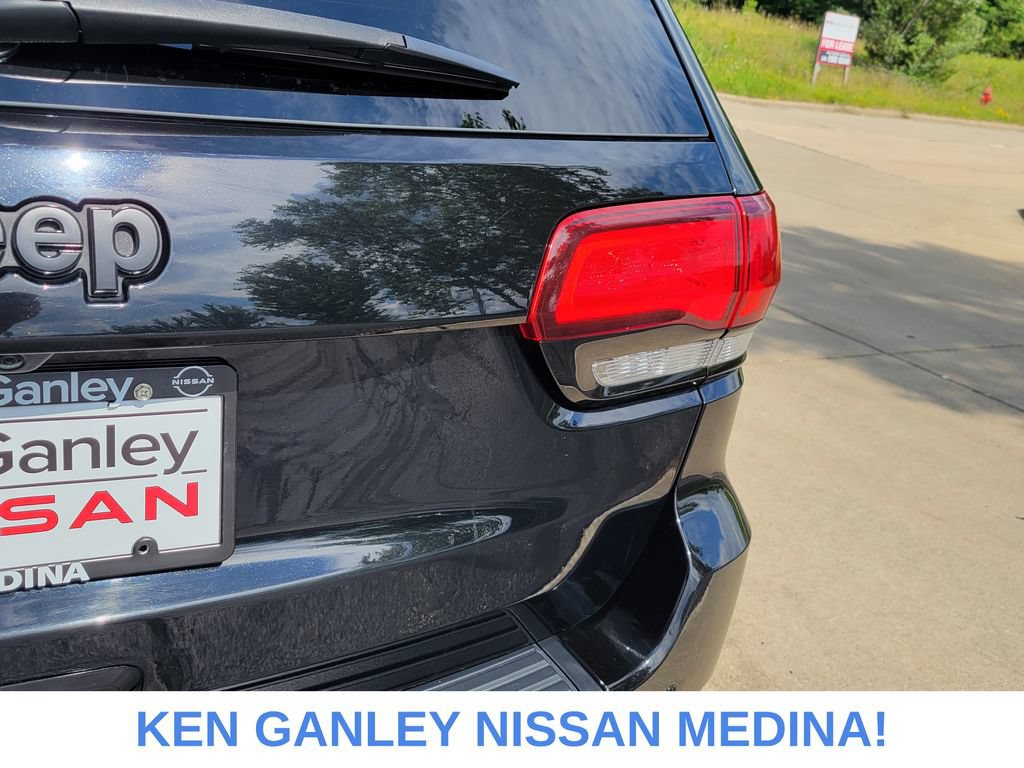 Used 2021 Jeep Grand Cherokee Freedom Edition AWD/4WD image 15
