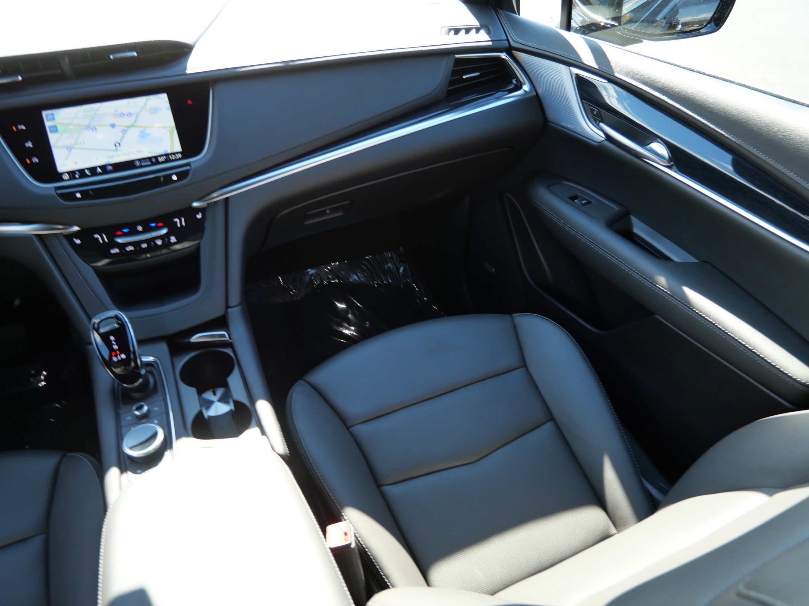 Used 2026 Cadillac XT5 Premium Luxury w/ LPO, Floor Liner Package AWD/4WD image 11