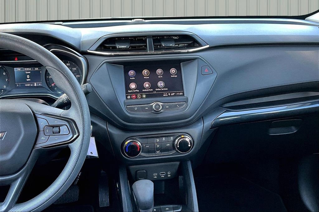 Used 2023 Chevrolet TrailBlazer LS image 3