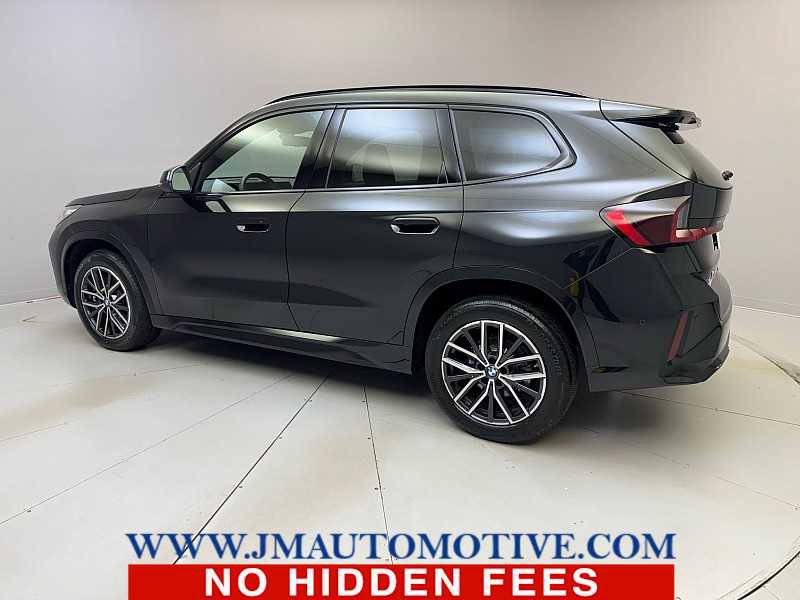 Used 2025 BMW X1 xDrive28i AWD/4WD image 3