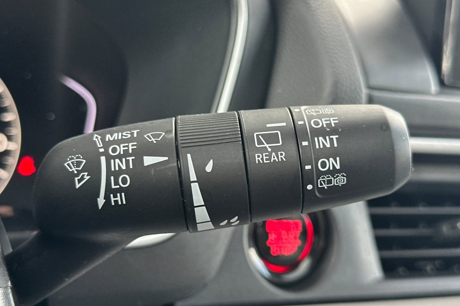 Used 2025 Honda Pilot Touring image 35