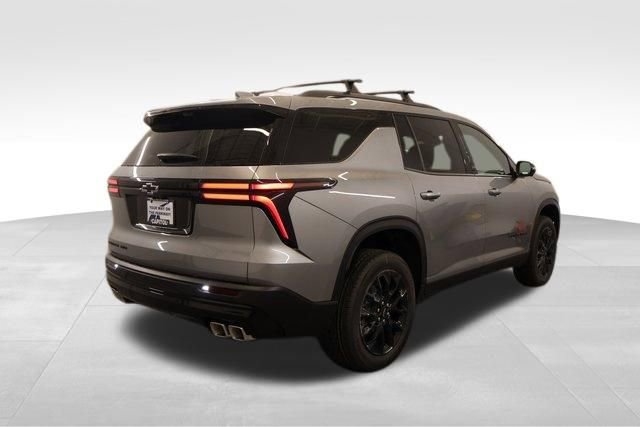 New 2026 Chevrolet Traverse LT w/ Midnight/Sport Edition image 2