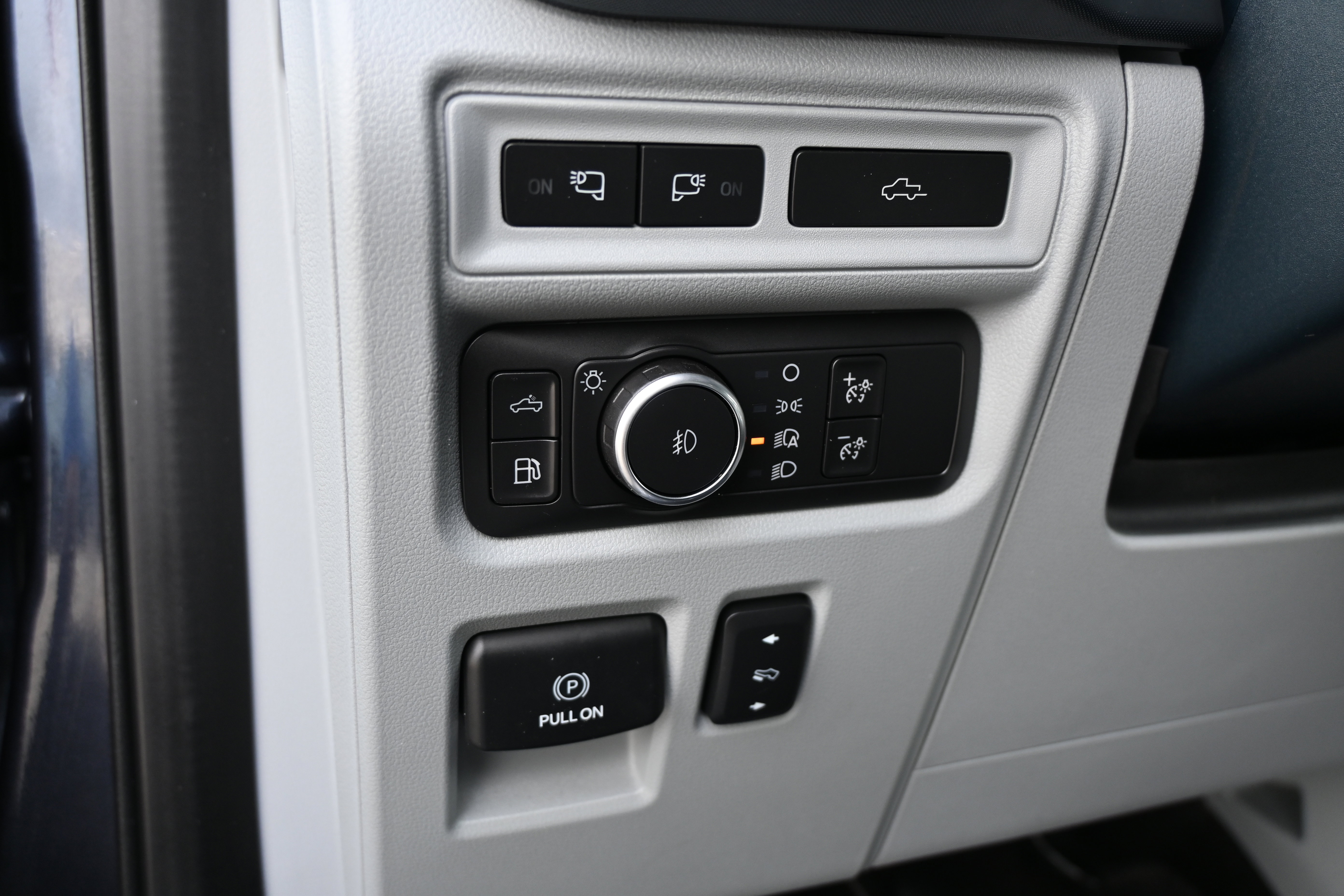 Used 2021 Ford F150 Limited image 16