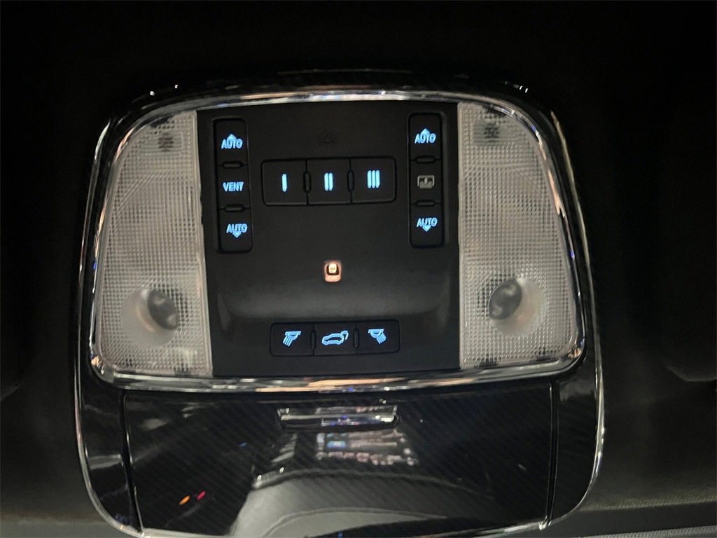 Used 2017 Jeep Grand Cherokee SRT image 37