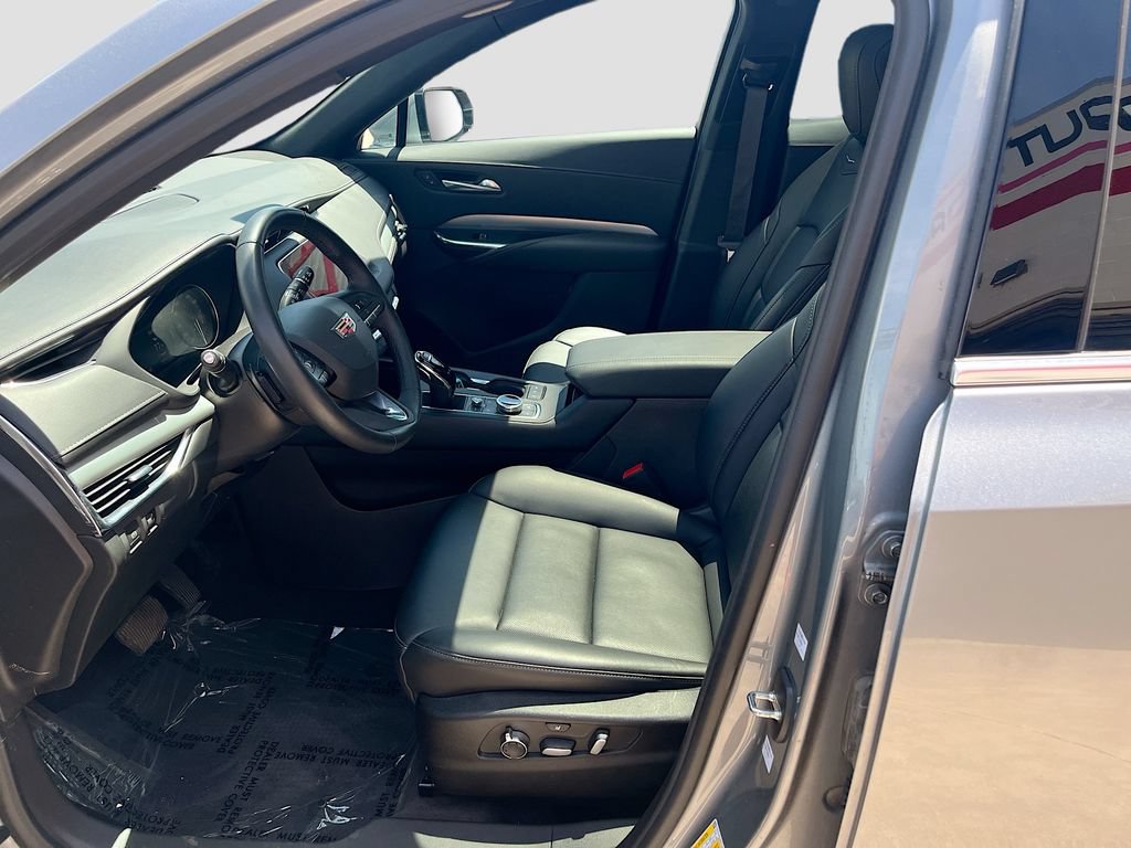 Used 2023 Cadillac XT4 Premium Luxury AWD/4WD image 22