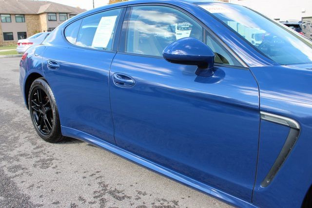 Used 2015 Porsche Panamera 4 image 47