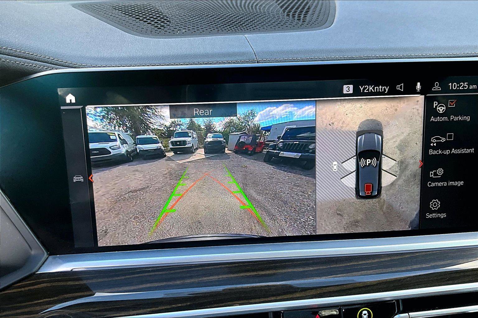 Used 2023 BMW X5 xDrive40i w/ Premium Package image 14