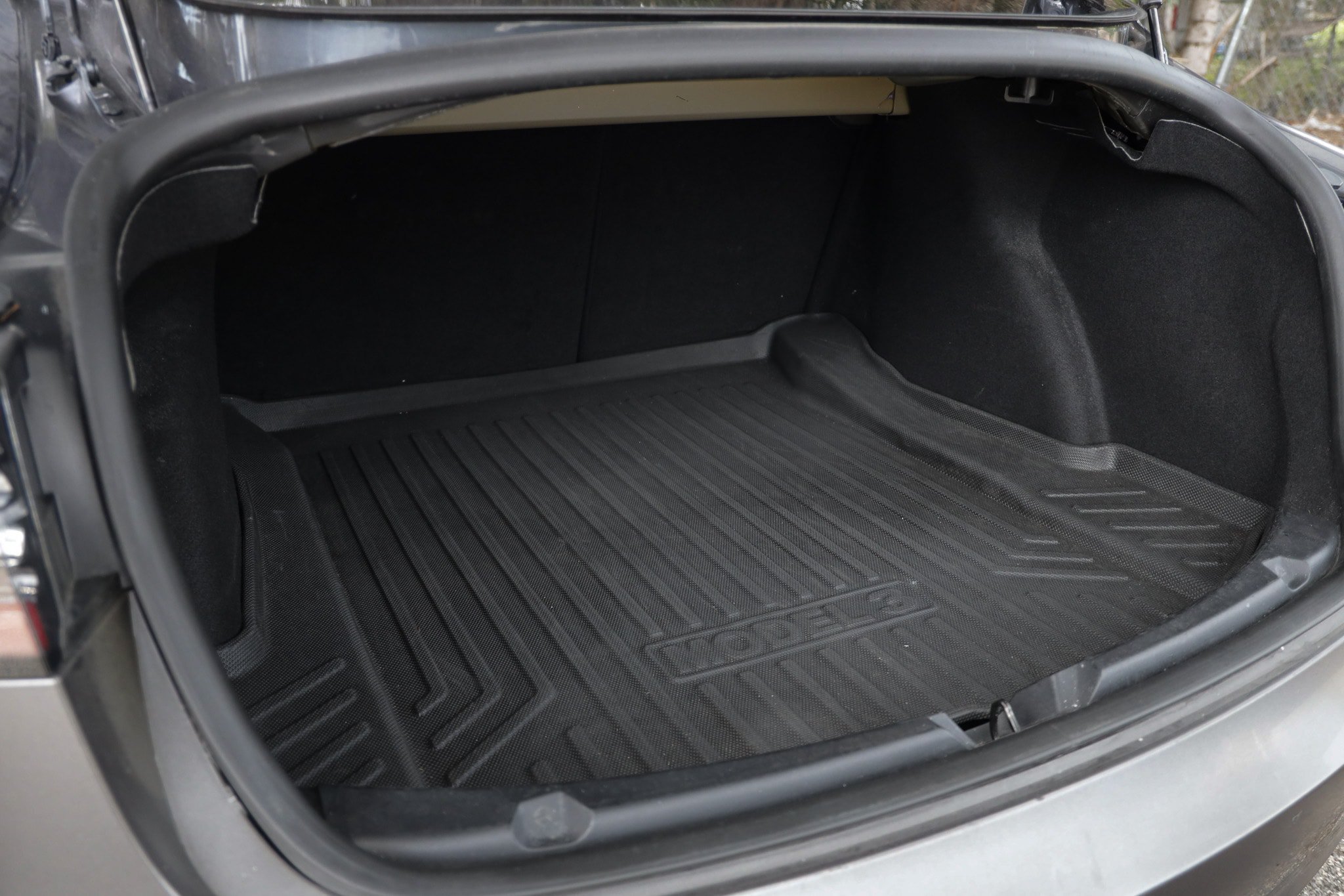 Used 2018 Tesla Model 3 Long Range RWD image 28