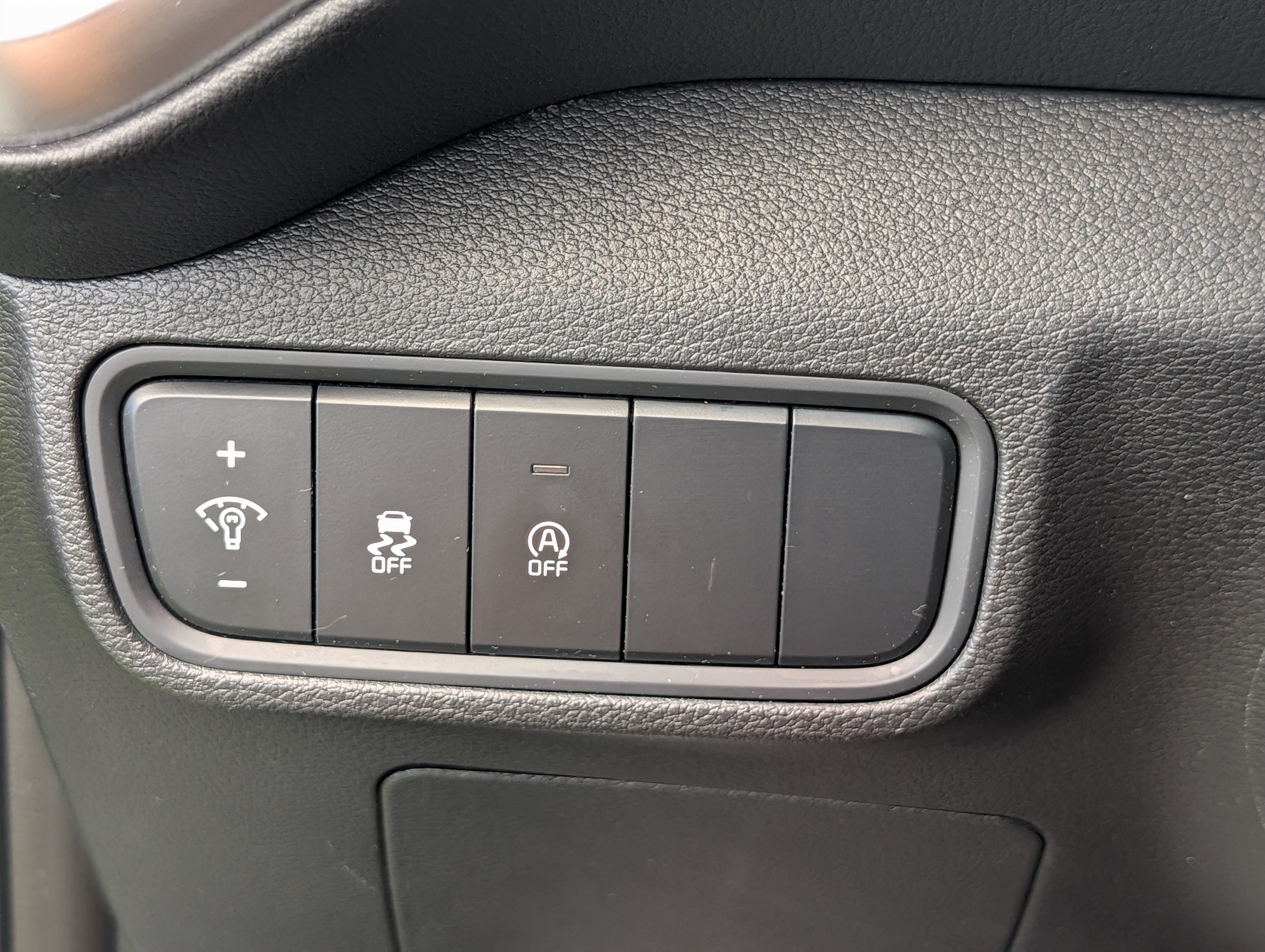 Used 2024 Kia Soul LX w/ Option Group 015 FWD image 18