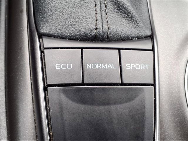 Used 2023 Toyota Camry SE image 21