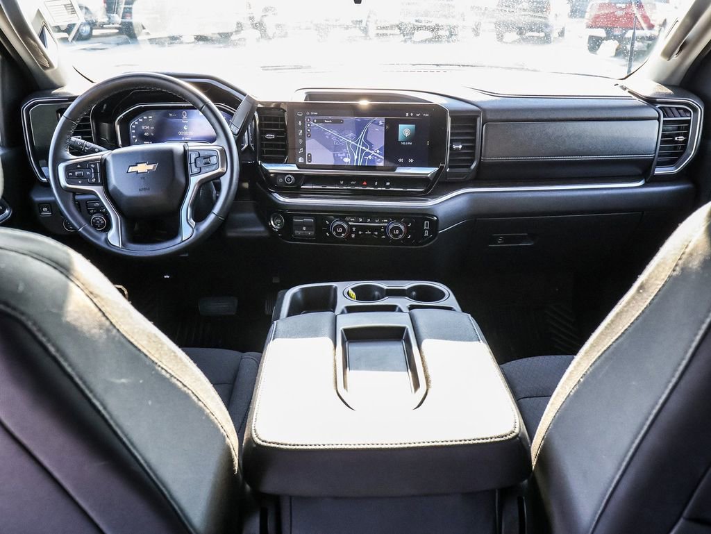 Used 2025 Chevrolet Silverado 2500 LT w/ Convenience Package image 26