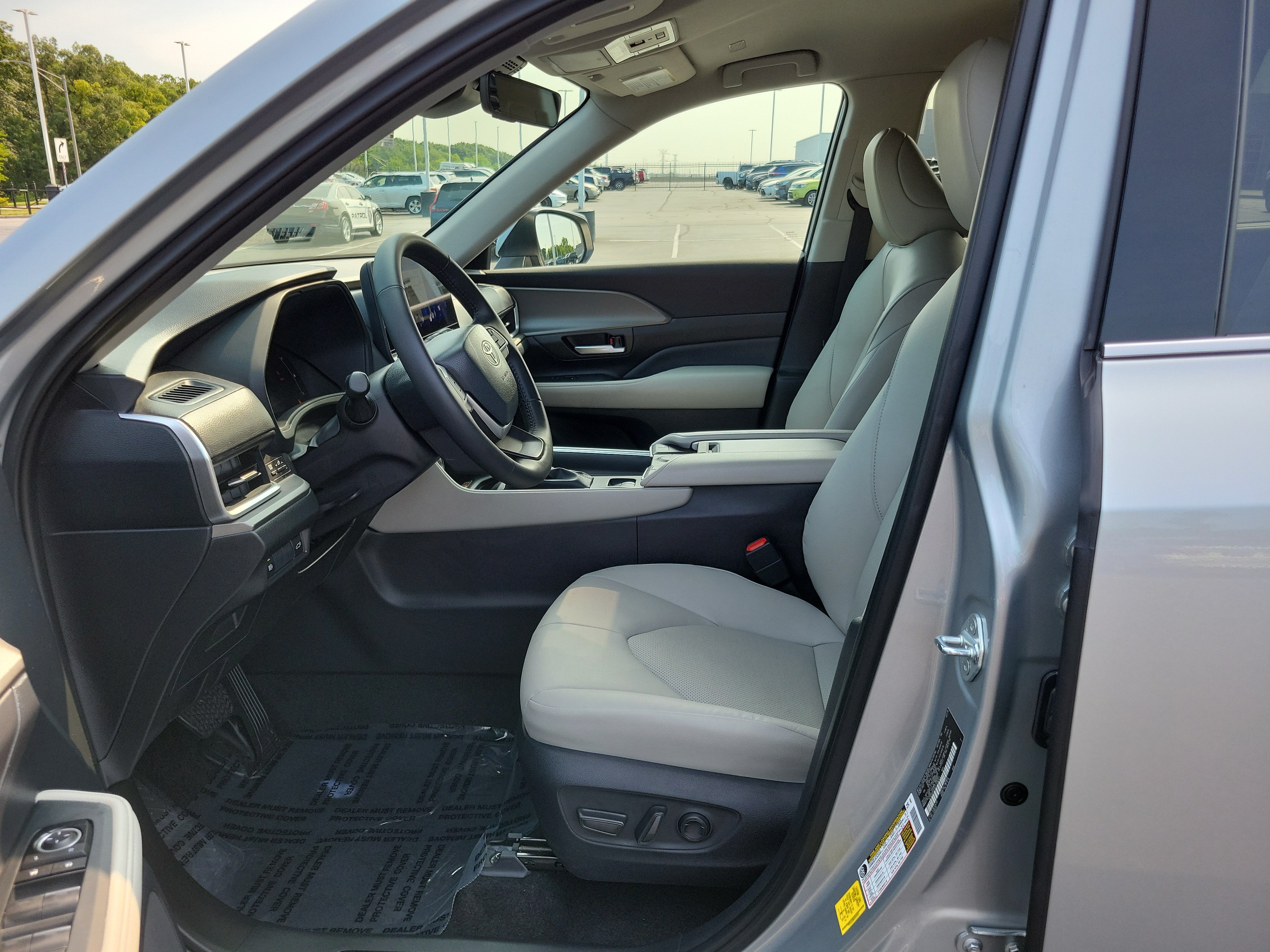 Certified 2026 Toyota Grand Highlander AWD image 19