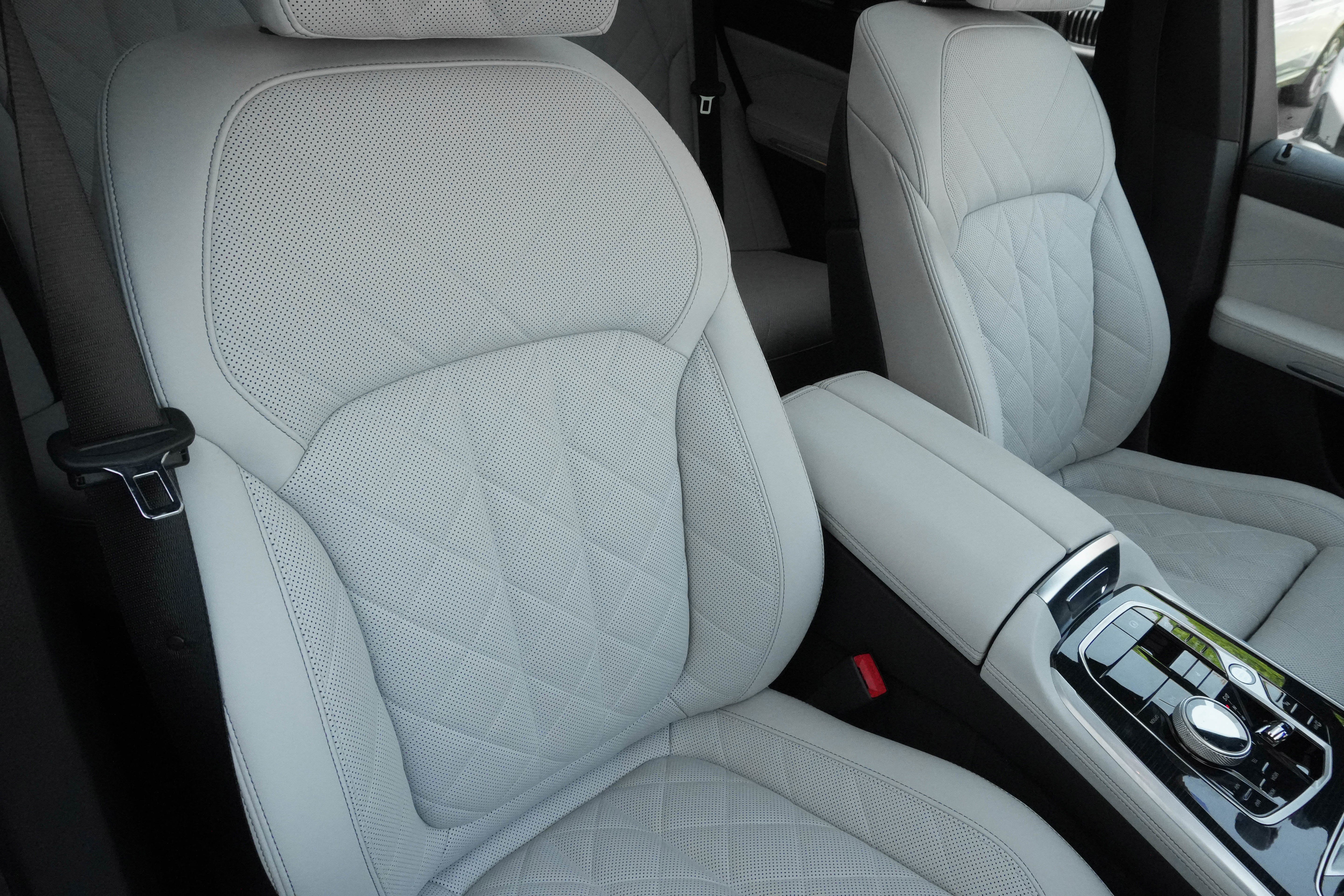 Certified 2026 BMW X5 M60i AWD/4WD image 14
