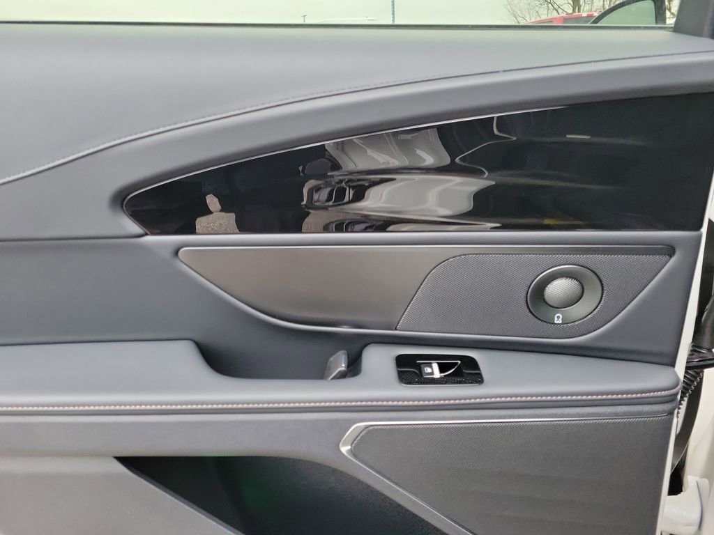 New 2026 Lincoln Nautilus Reserve image 14