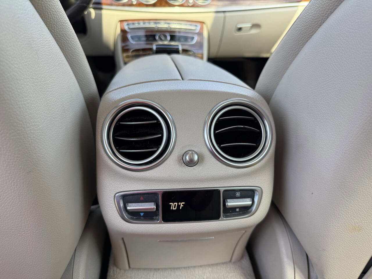 Used 2019 Mercedes-Benz E 450 4MATIC Wagon w/ Premium Package image 11