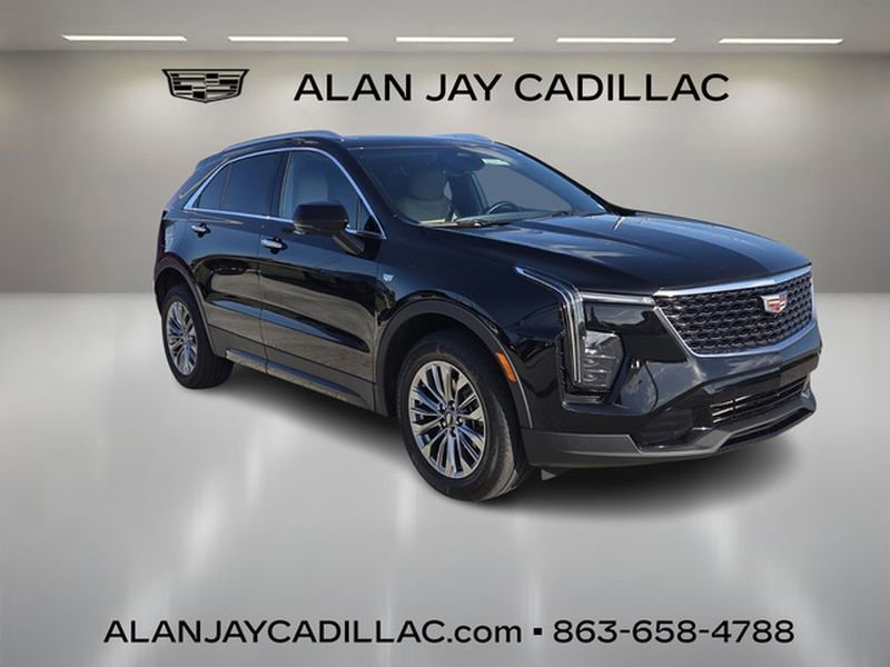 Certified 2025 Cadillac XT4 Premium Luxury image 7