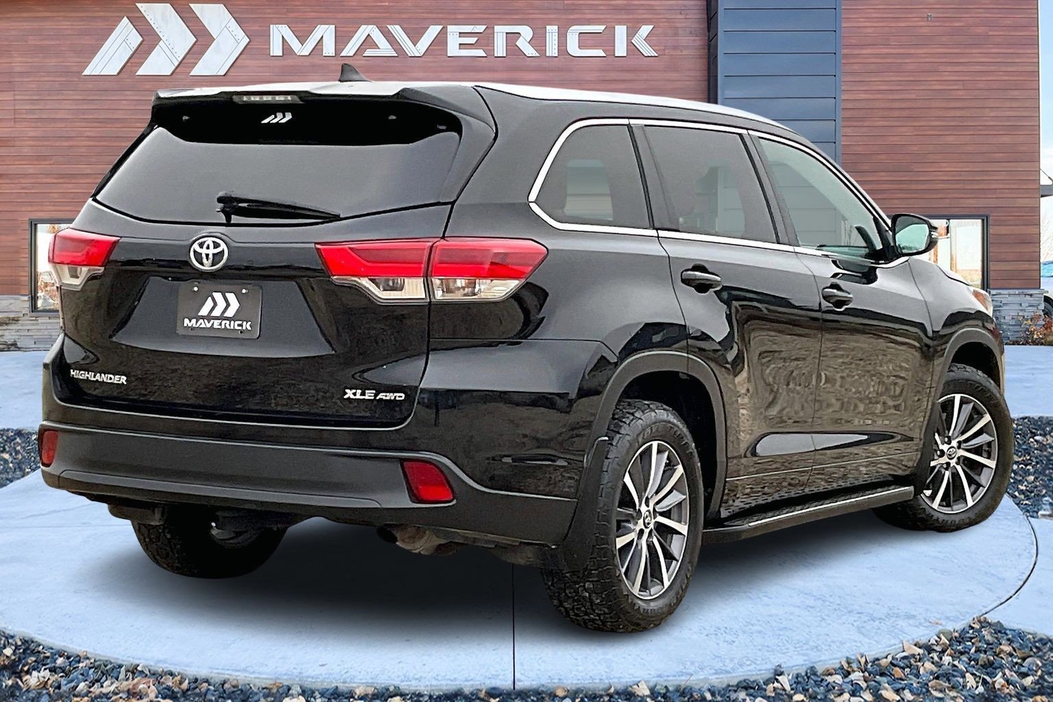 Used 2018 Toyota Highlander XLE image 5