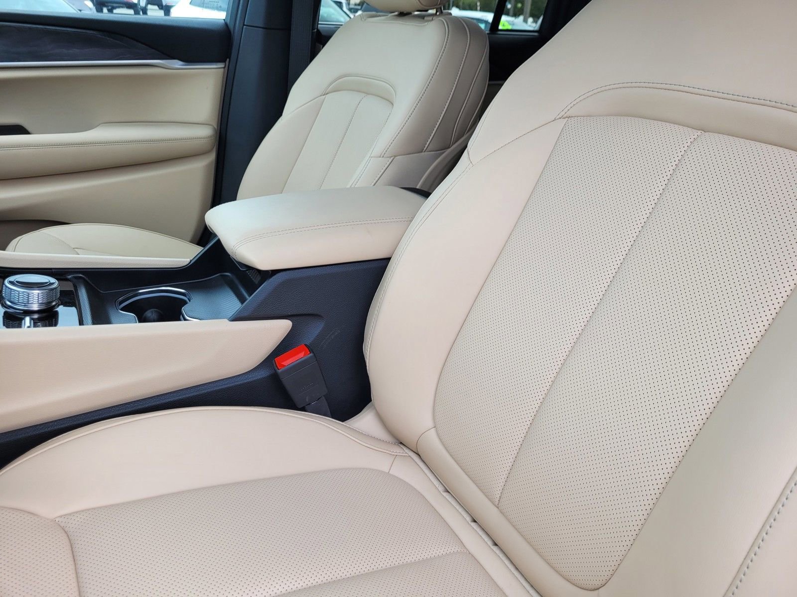 New 2025 Jeep Grand Cherokee Limited w/ Luxury Tech Group II image 12