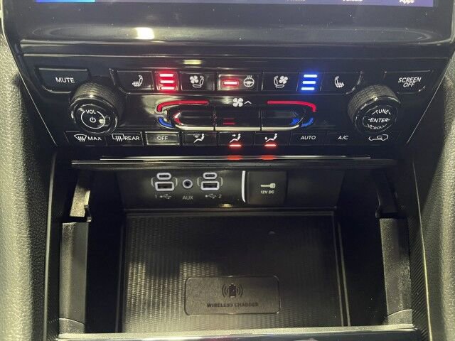 Used 2024 Jeep Grand Cherokee L Limited w/ Luxury Tech Group II image 38