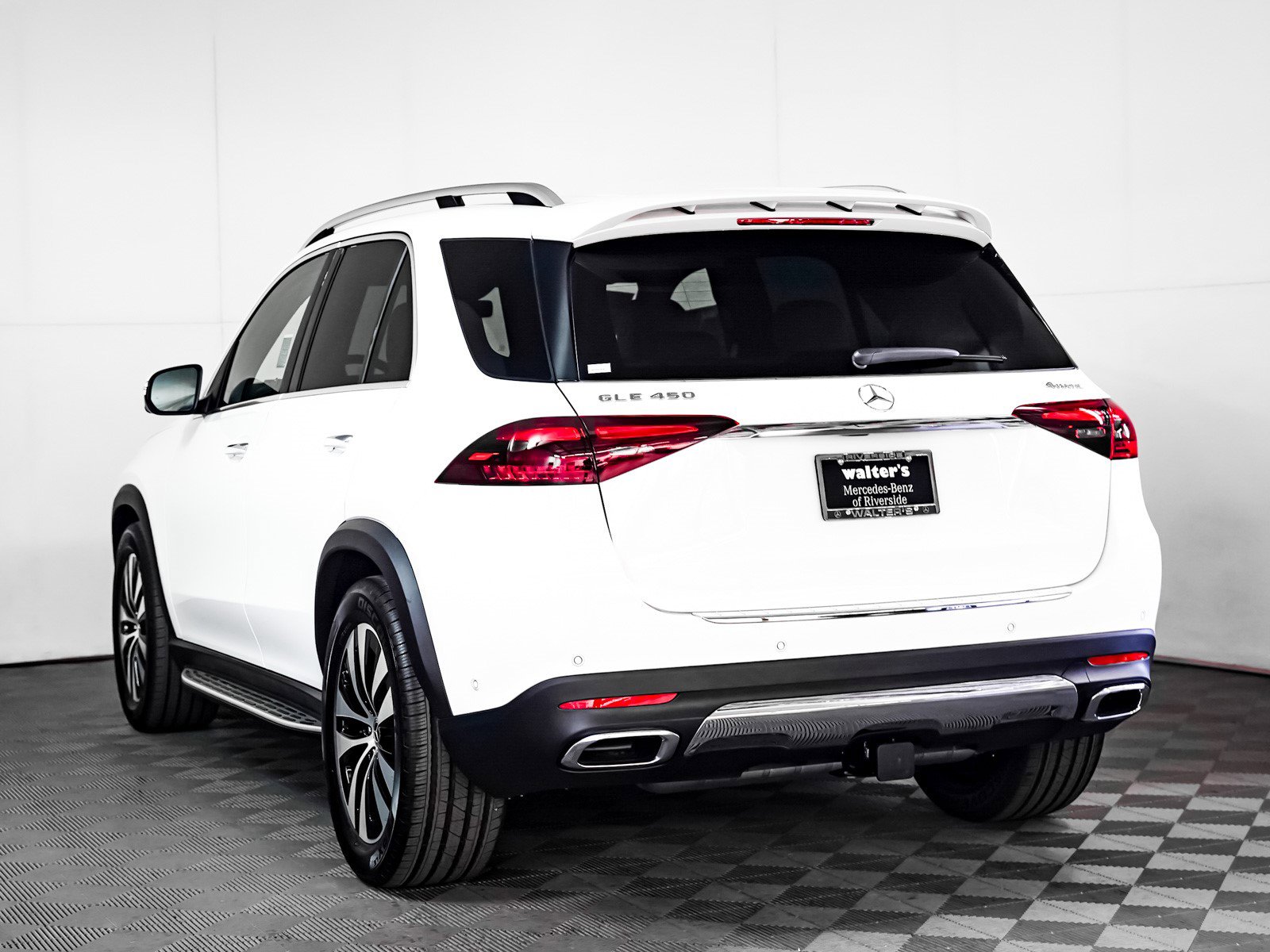 New 2025 Mercedes-Benz GLE 450 4MATIC image 2