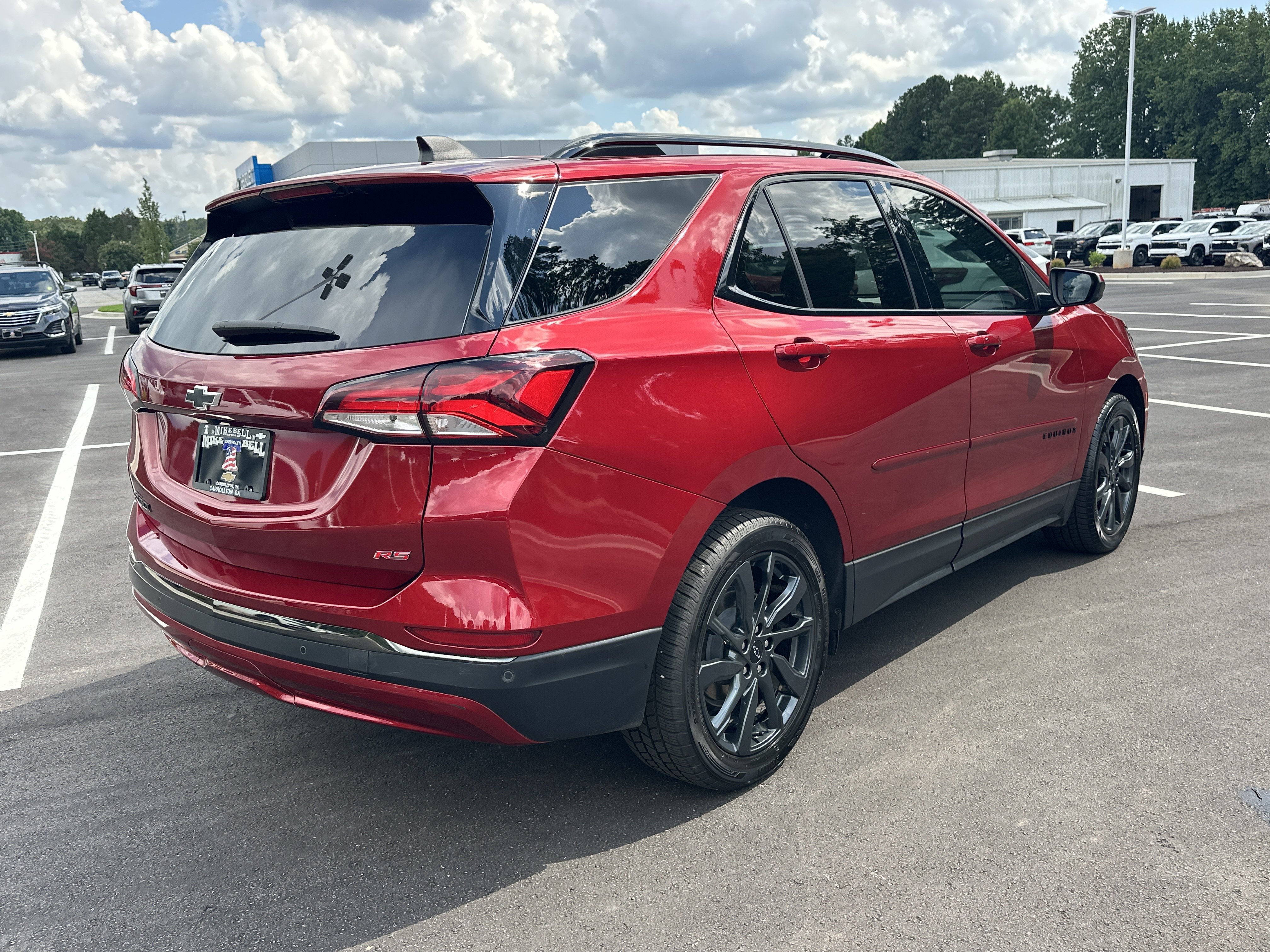 Used 2023 Chevrolet Equinox RS FWD image 8