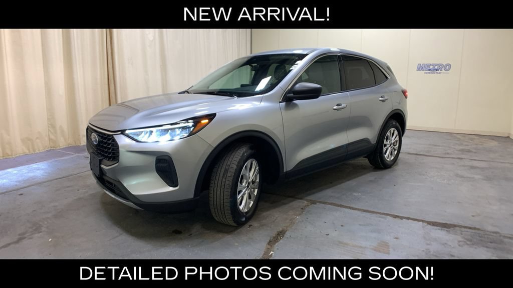 Used 2023 Ford Escape Active AWD/4WD image 7