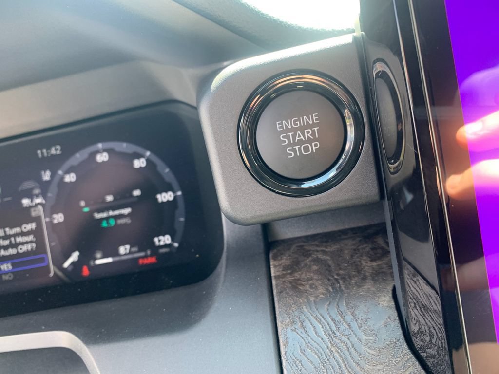 New 2026 Toyota Tacoma Limited AWD/4WD image 25