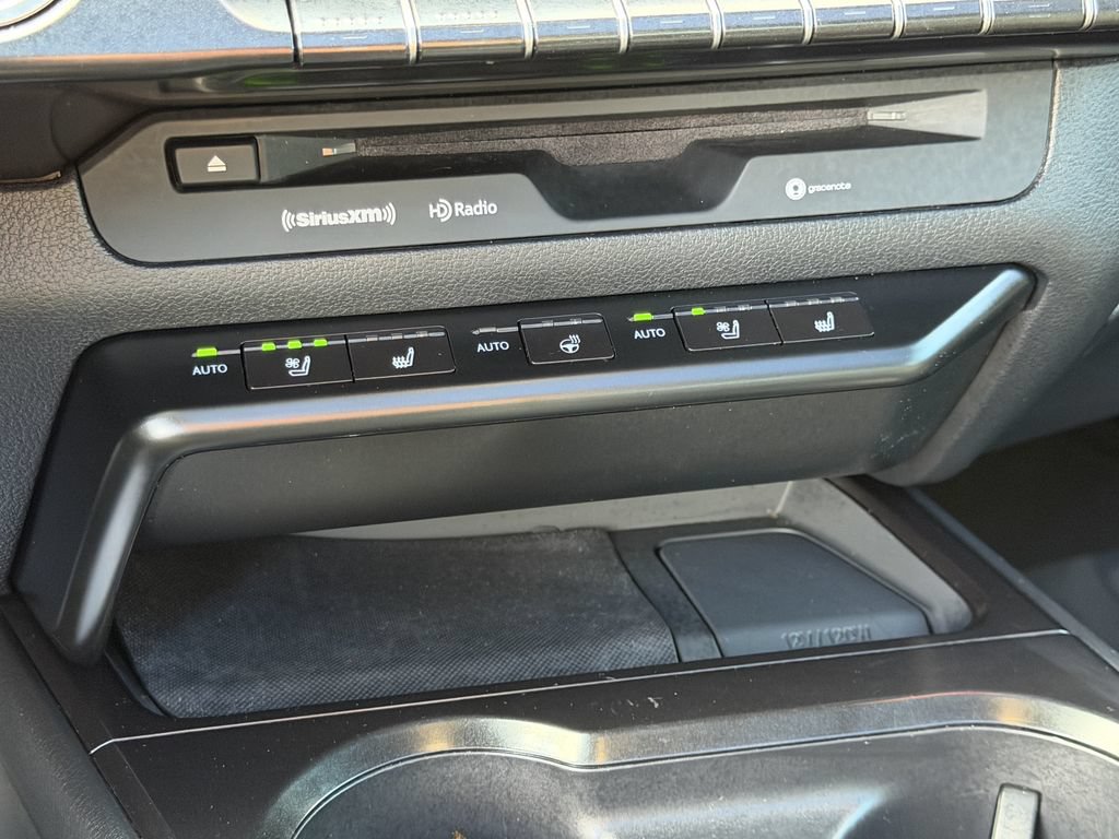 Used 2019 Lexus UX 250h w/ Premium Package AWD/4WD image 30