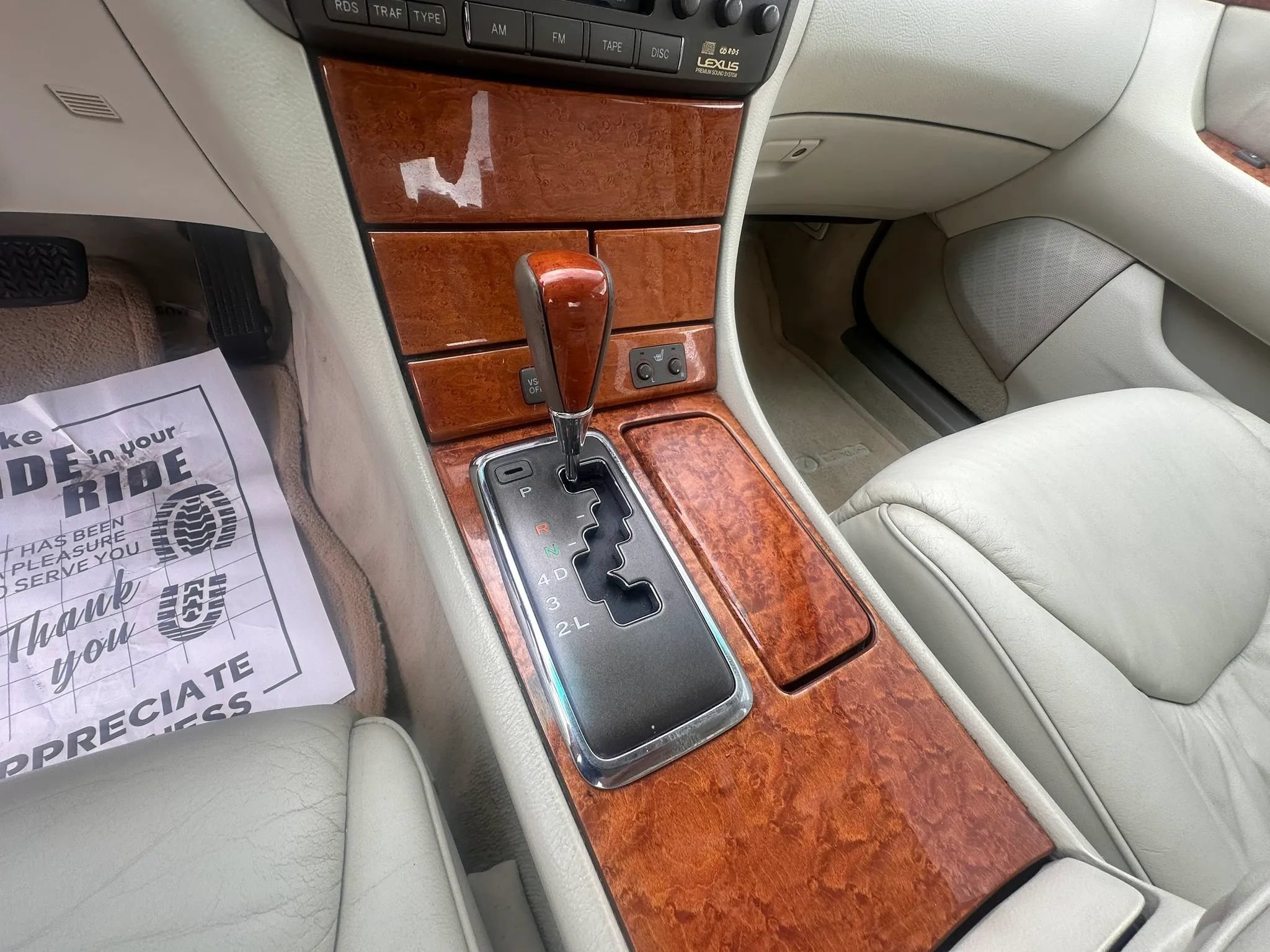 Used 2001 Lexus LS 430 RWD image 18