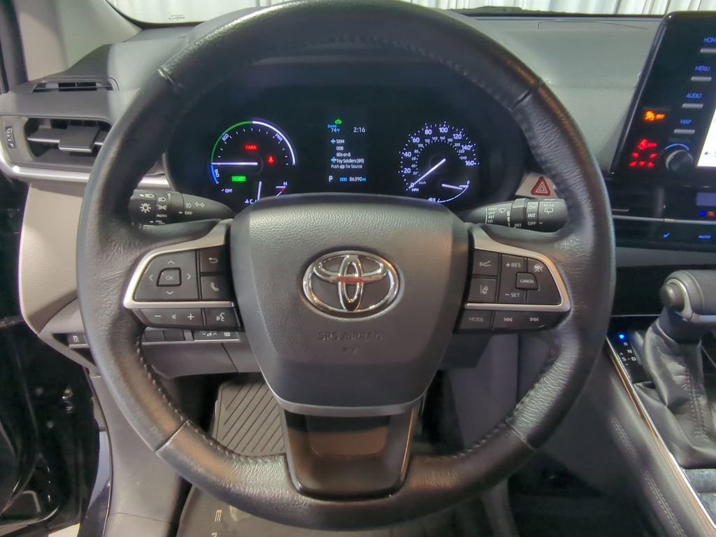 Used 2021 Toyota Sienna XLE FWD image 27